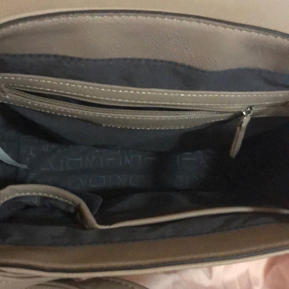 Danielle Nicole Purse - image 4